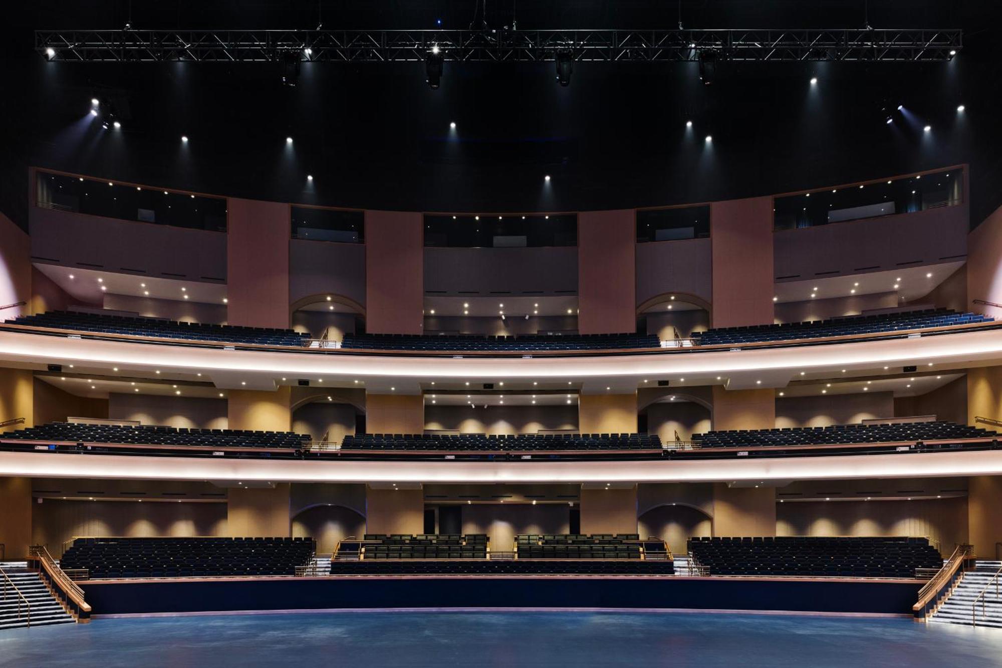 Fontainebleau Las Vegas Exterior foto The interior of the theatre